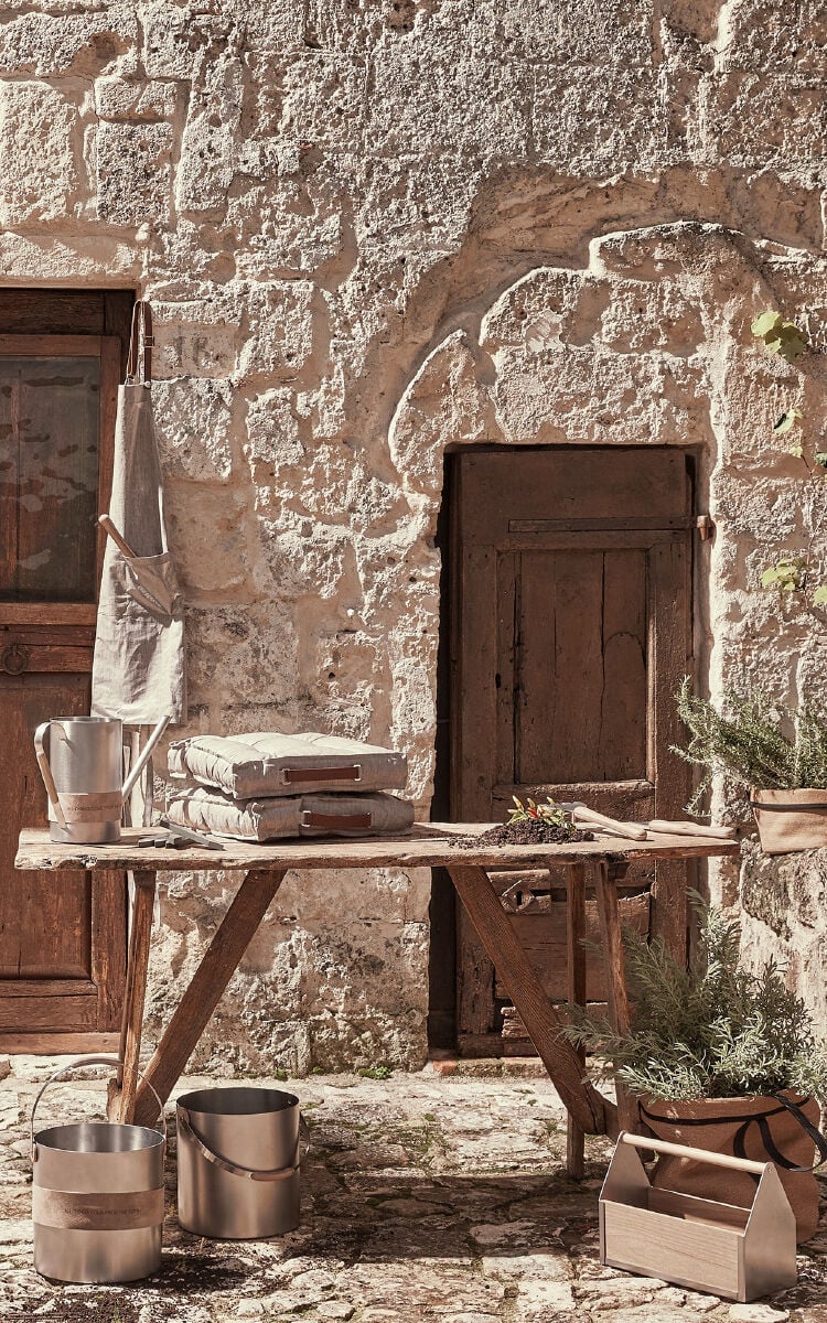 Spring-Summer 2021 Lifestyle Collection