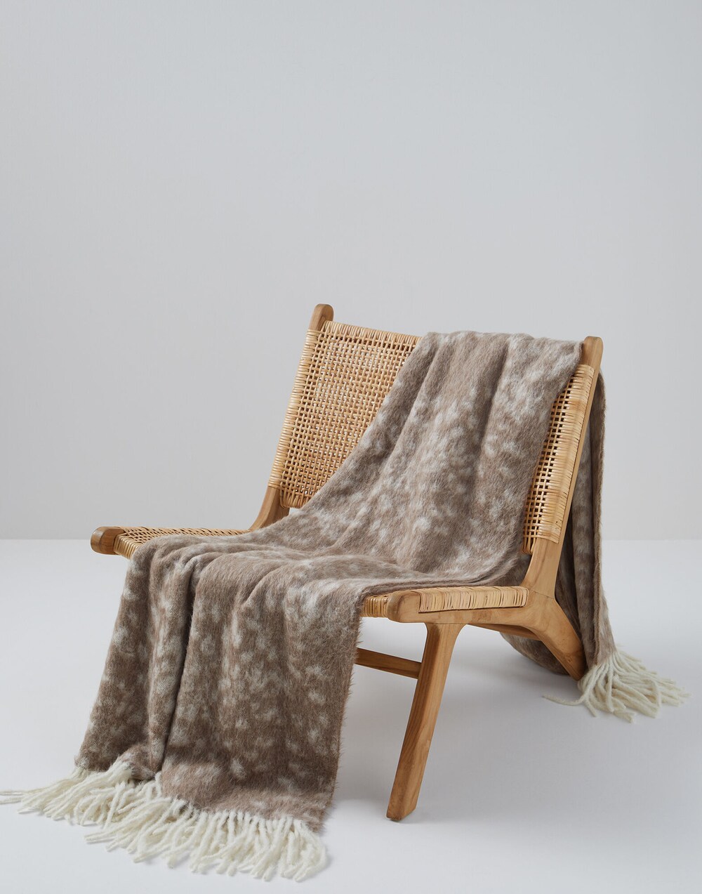 Blankets, throws and desk accessories Home & Studio Brunello Cucinelli