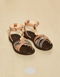 Sandales