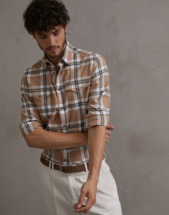 エレガントとカジュアルメンズシャツ Brunello Cucinelli
