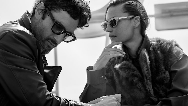 Stories - THE SECRET HOUR