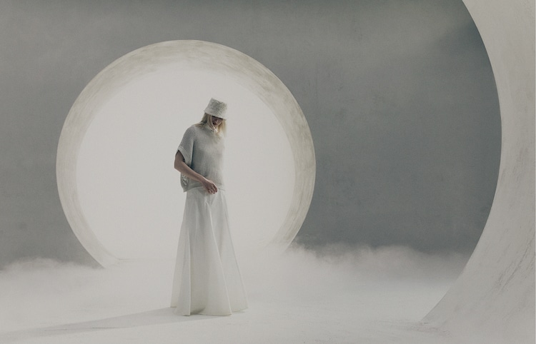 НОВЫЕ ПОСТУПЛЕНИЯ - Женщина