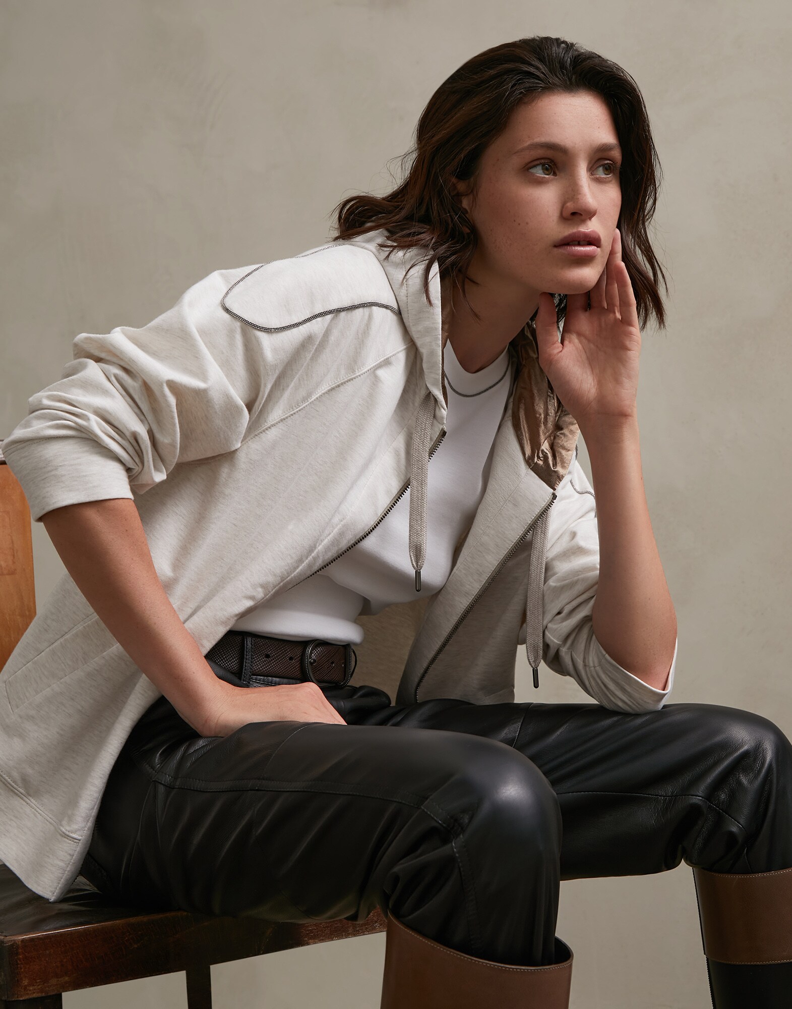 Sweatshirt - Editorial