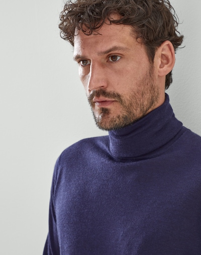 Turtleneck - Detail view