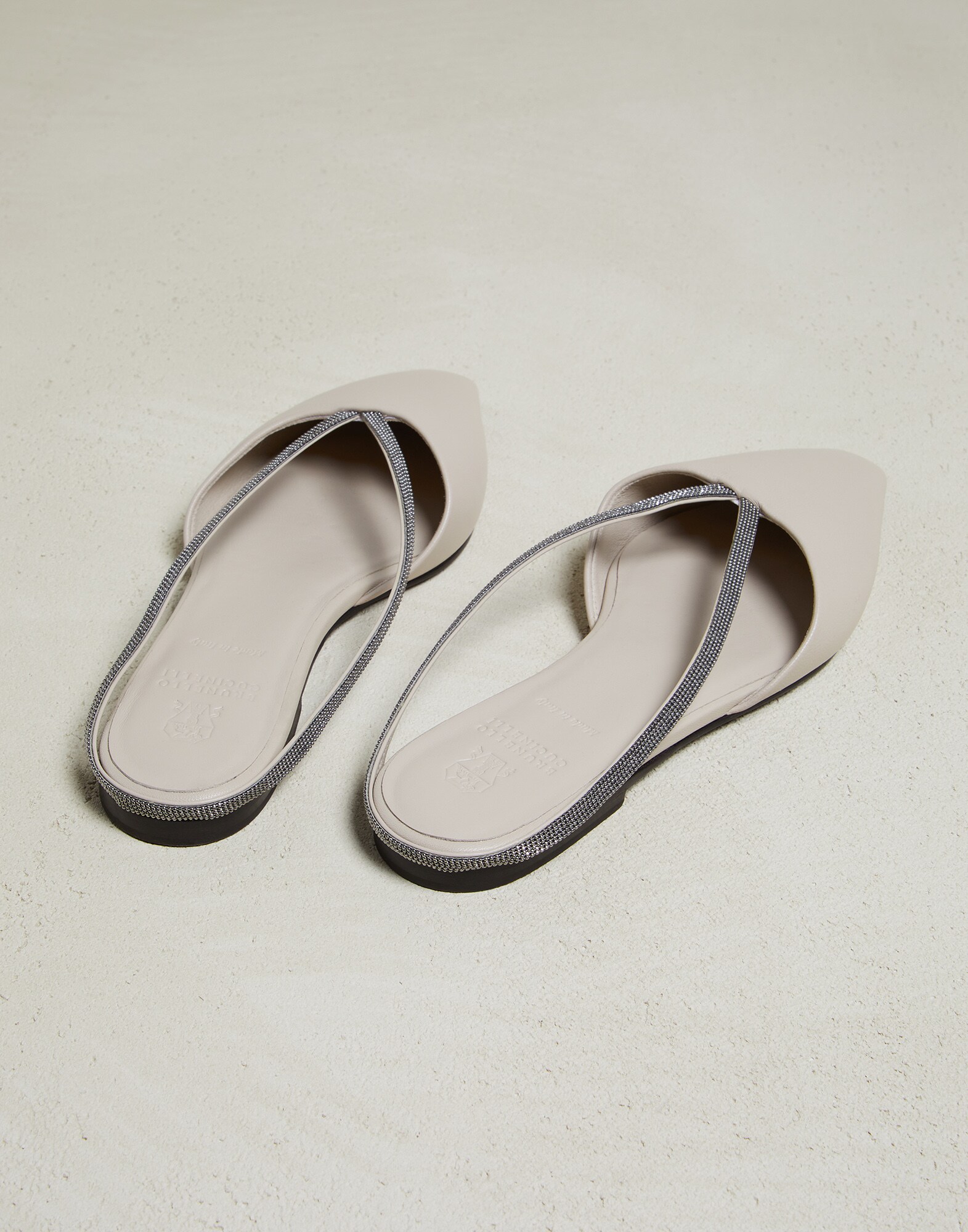 Mules - Back view