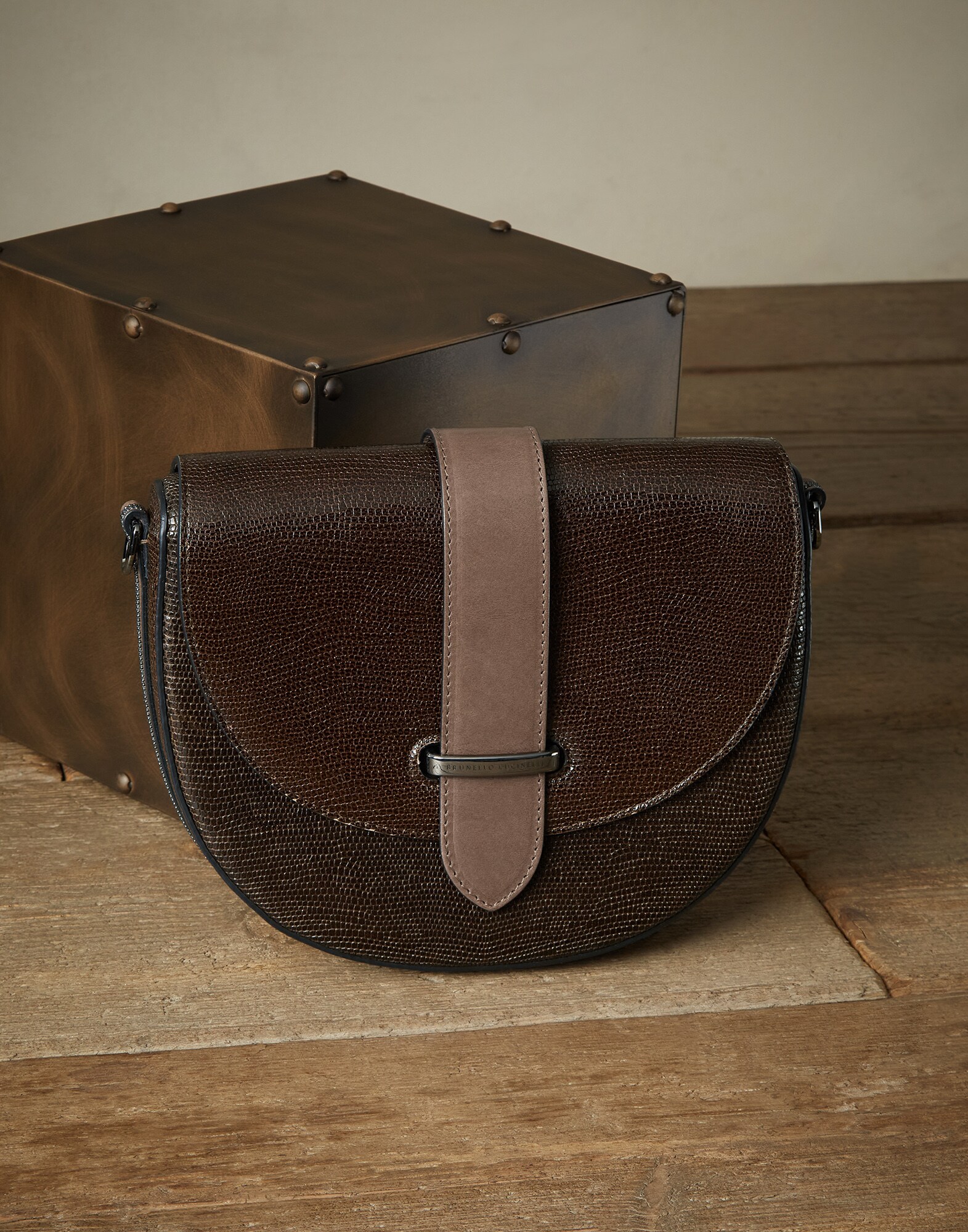 Leather bag