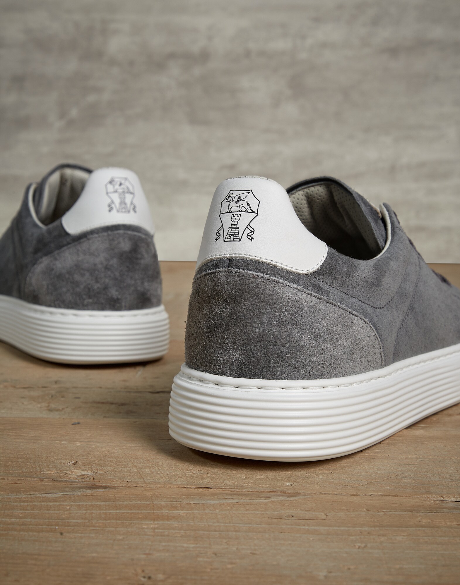 Sneakers - Detail view