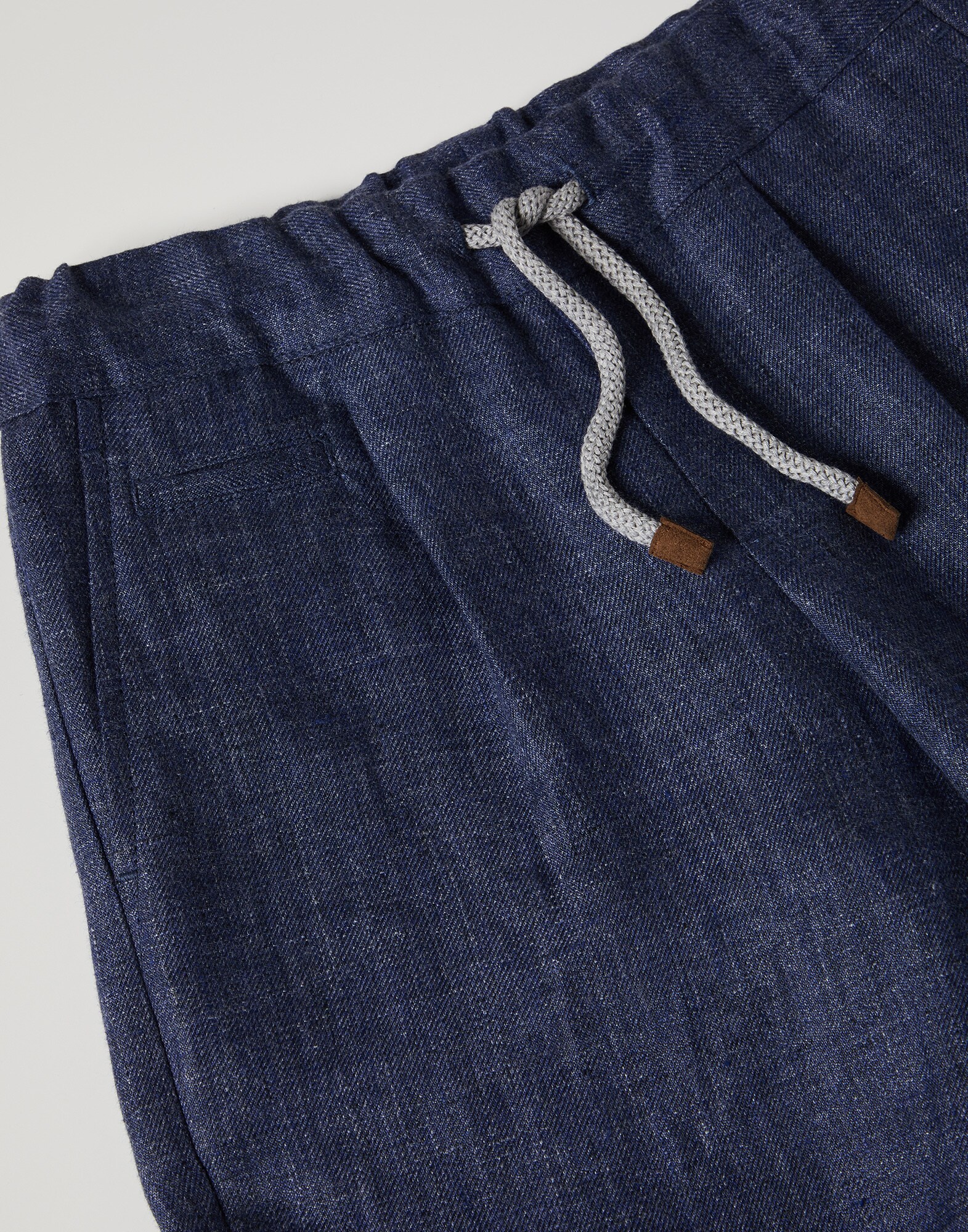 Bermuda Shorts - Detail view