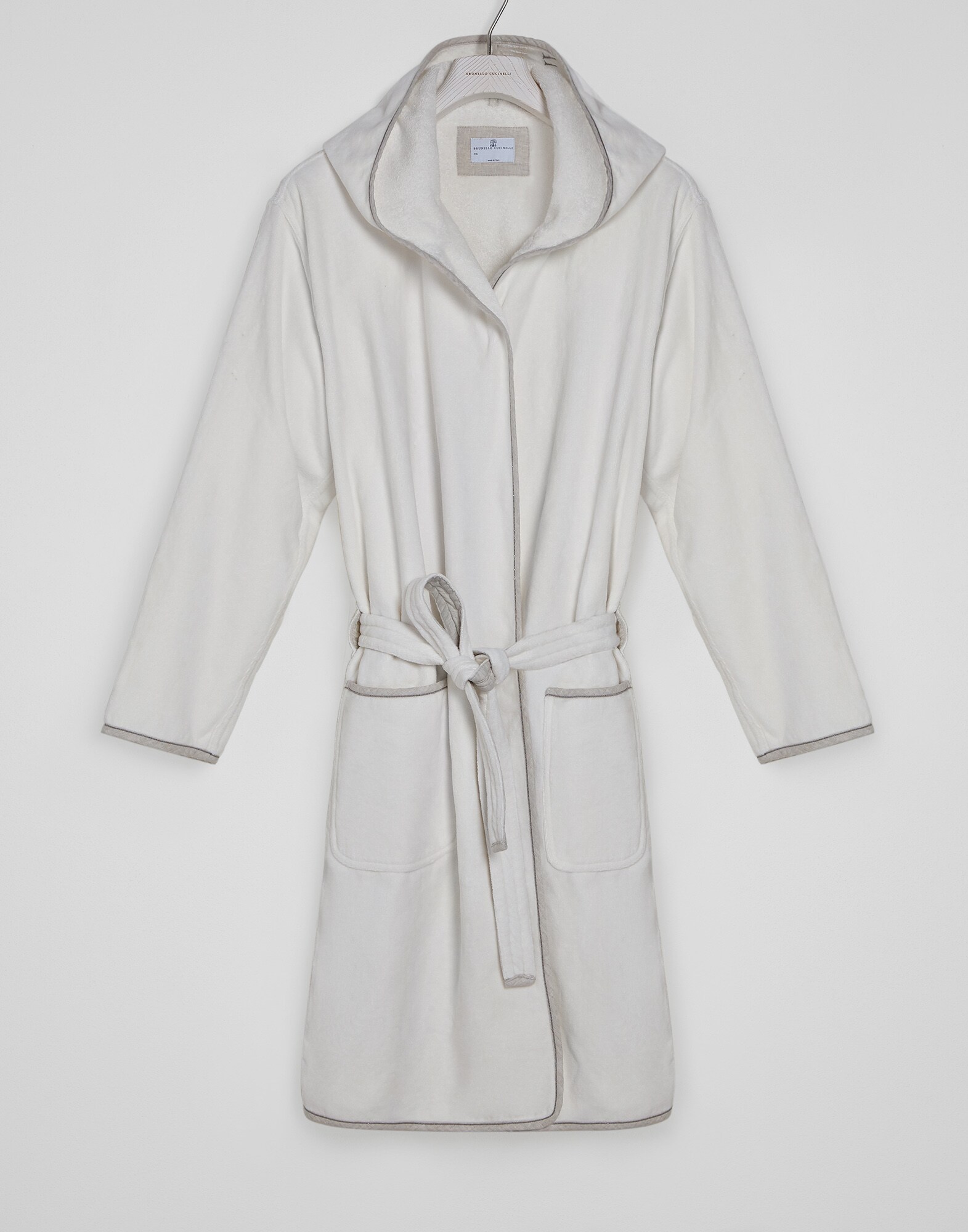 Bathrobes Off-White Lifestyle 1 - Brunello Cucinelli