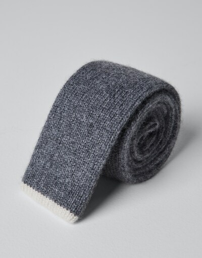Tie - Detail view