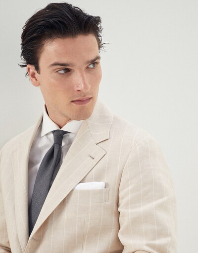 Pocket Square - Editorial view