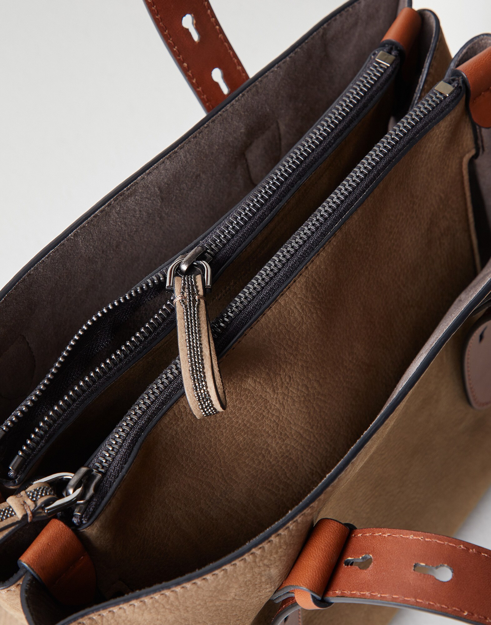 Handbag - Full look