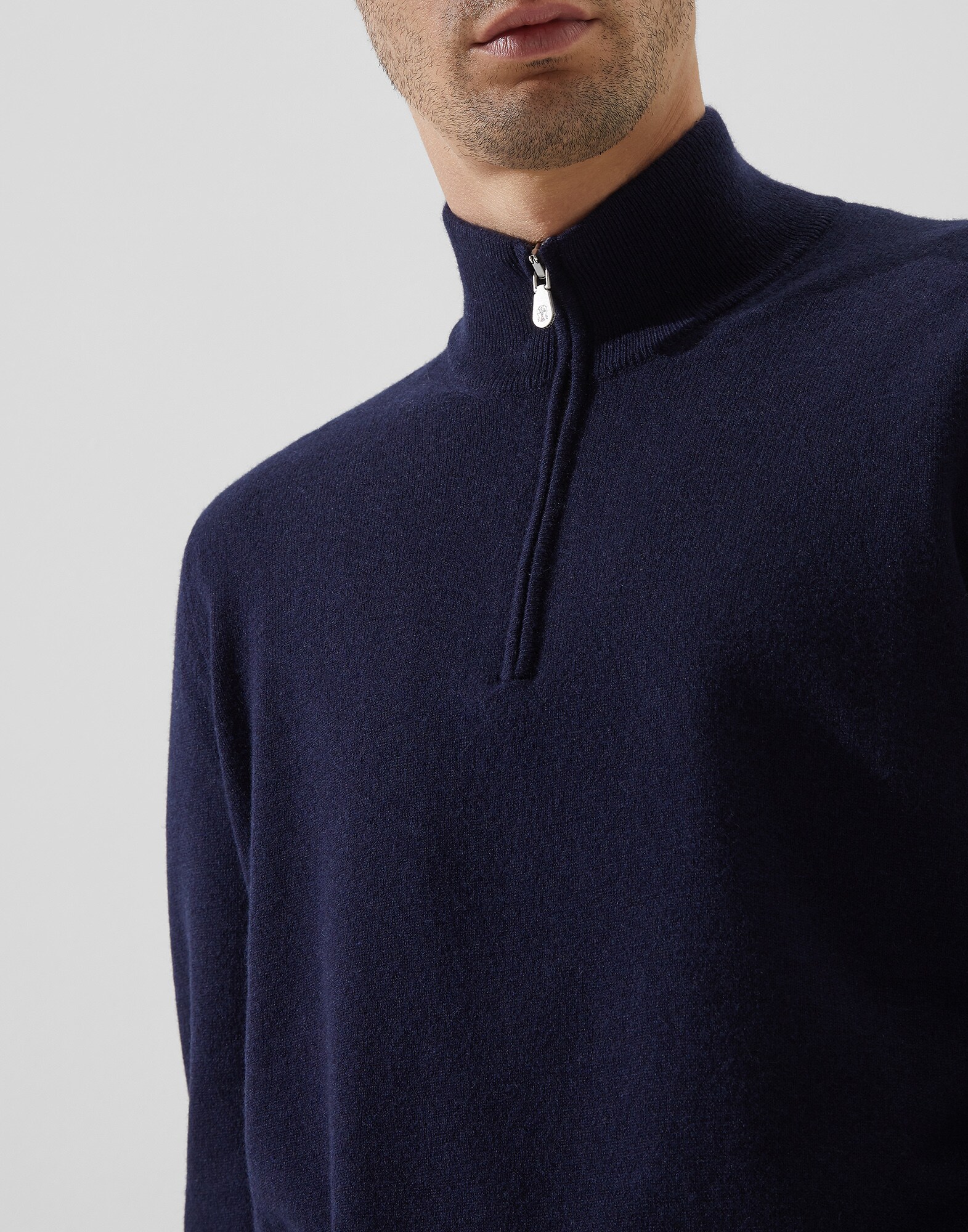 High Neck Sweater - Detail