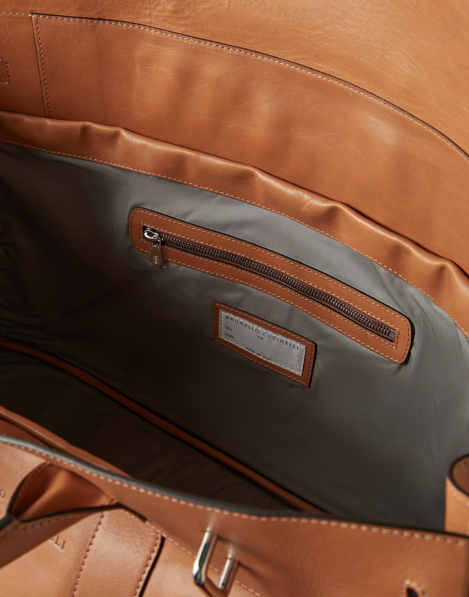 Travel Bag - Full look