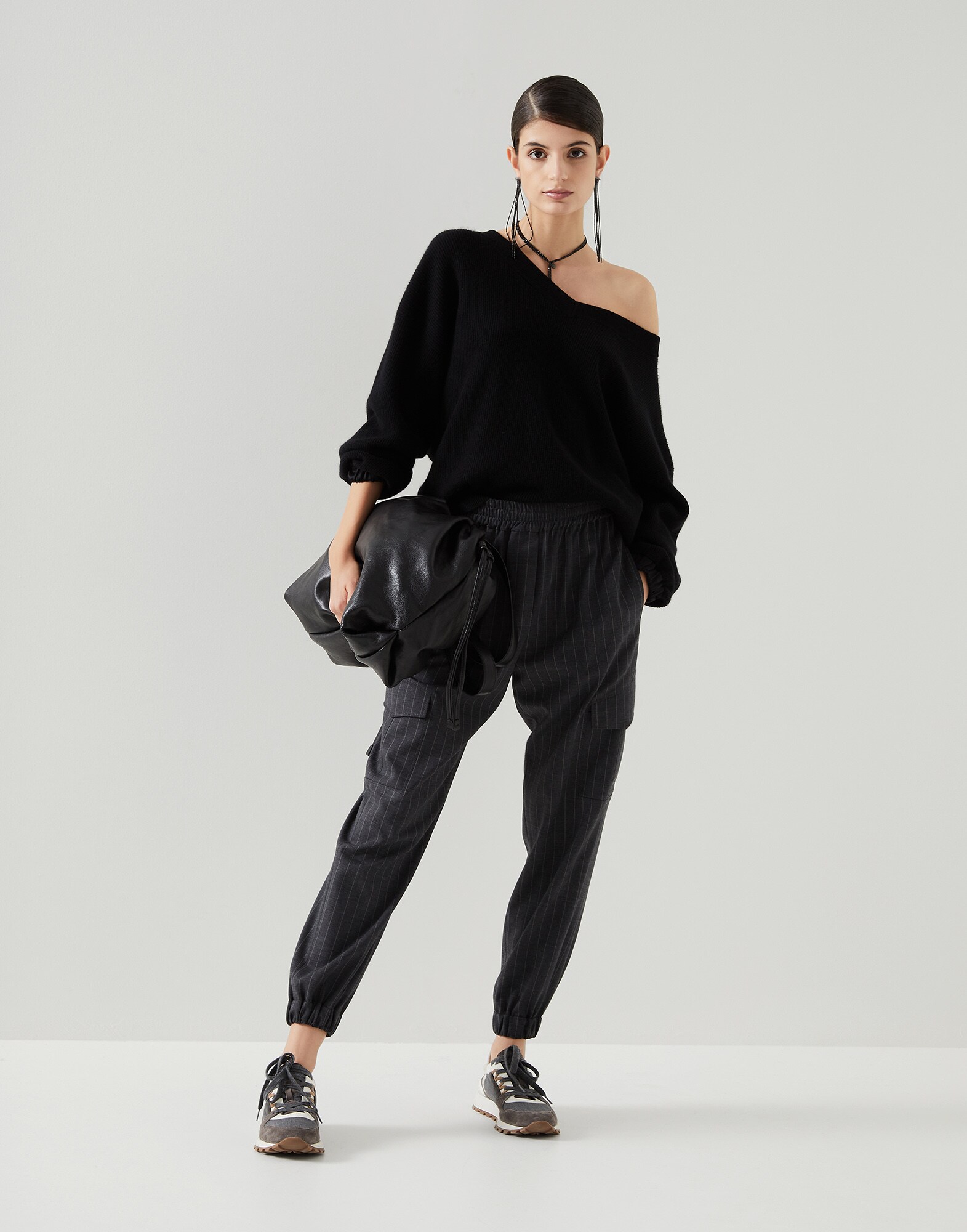 V-neck - Full look