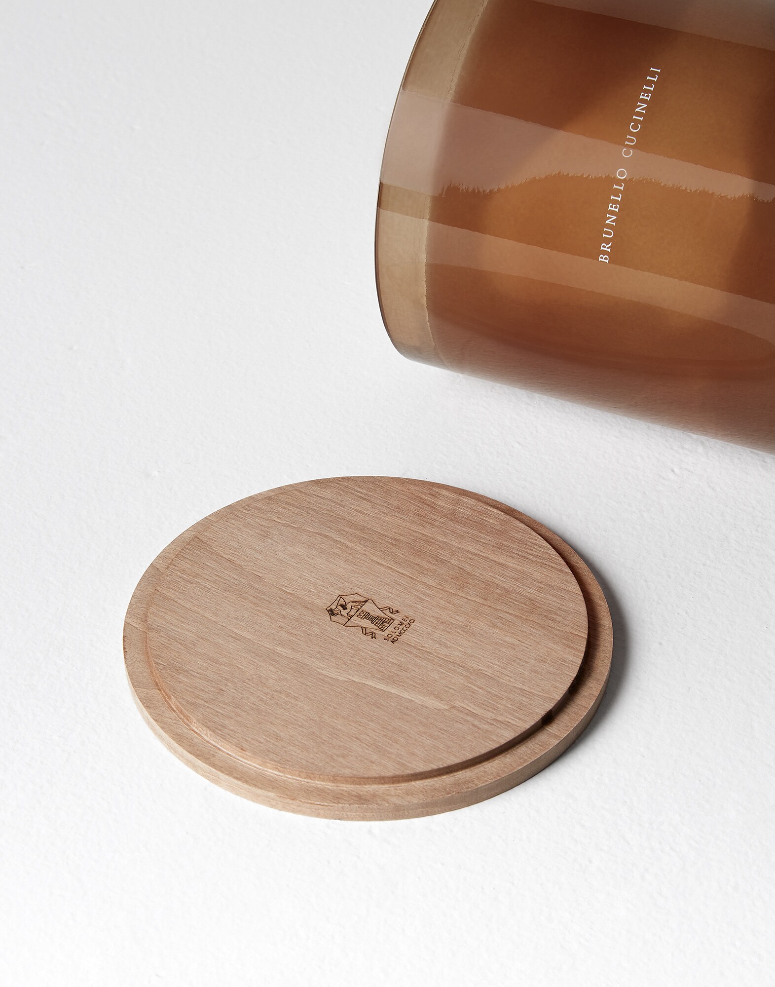Candles Mars Orange Lifestyle 3 - Brunello Cucinelli