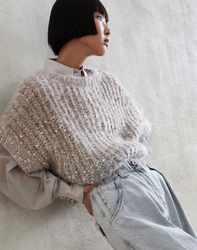 Knitted Top - Editorial view