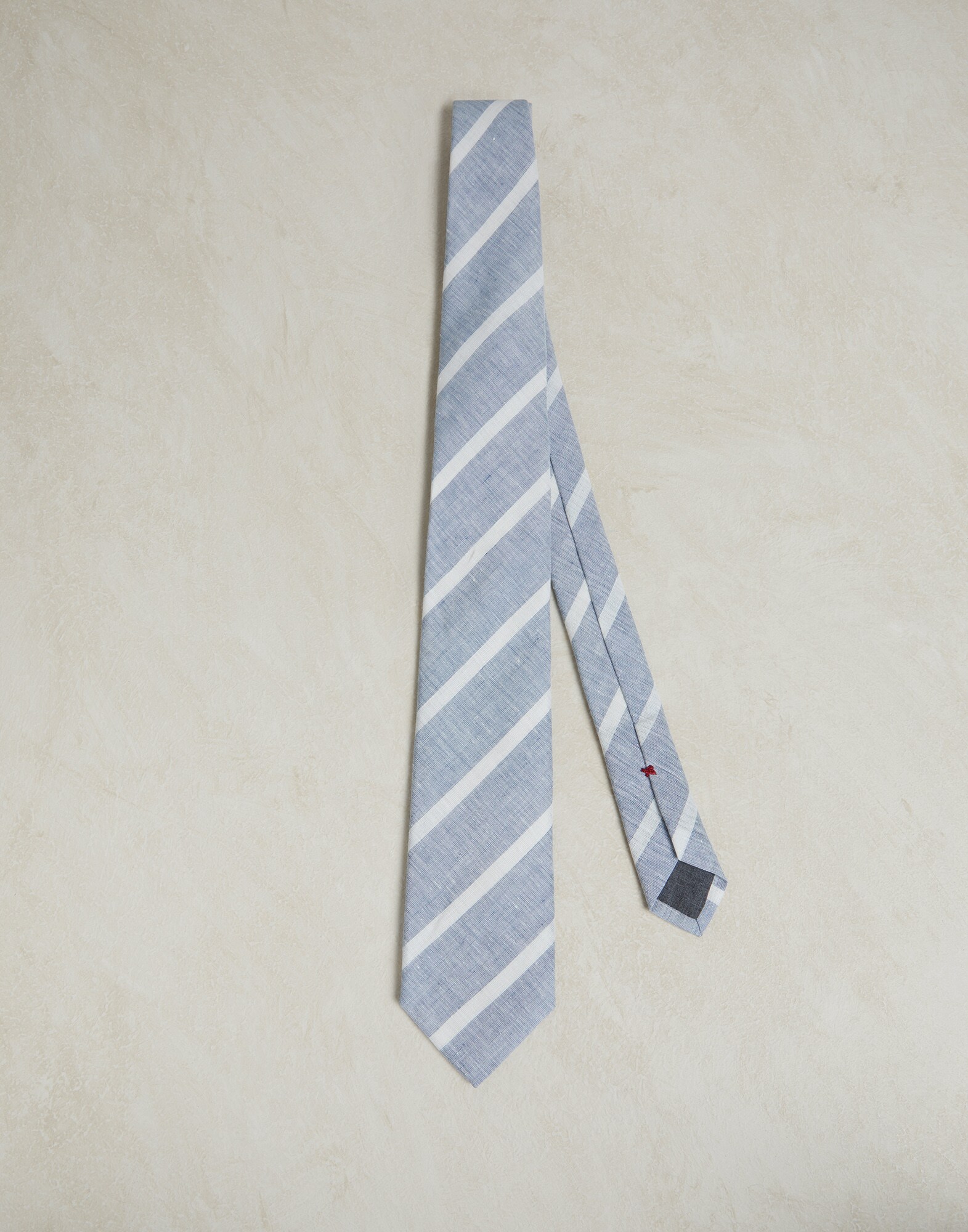 Linen tie