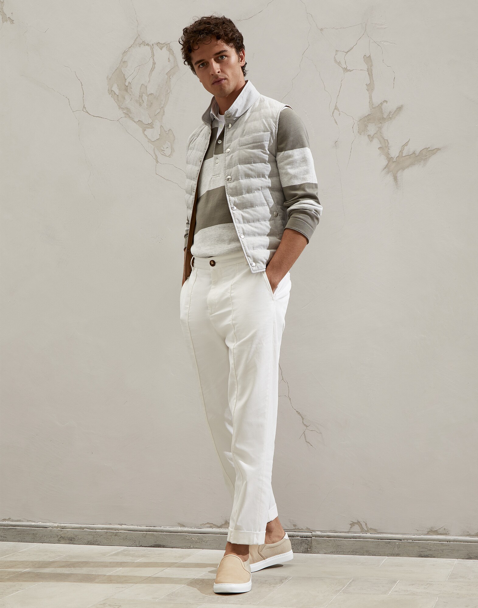 Down Sleeveless Jacket - Look