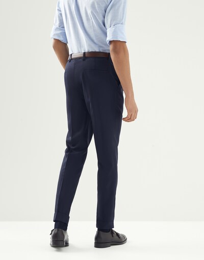 Pleated - Back view