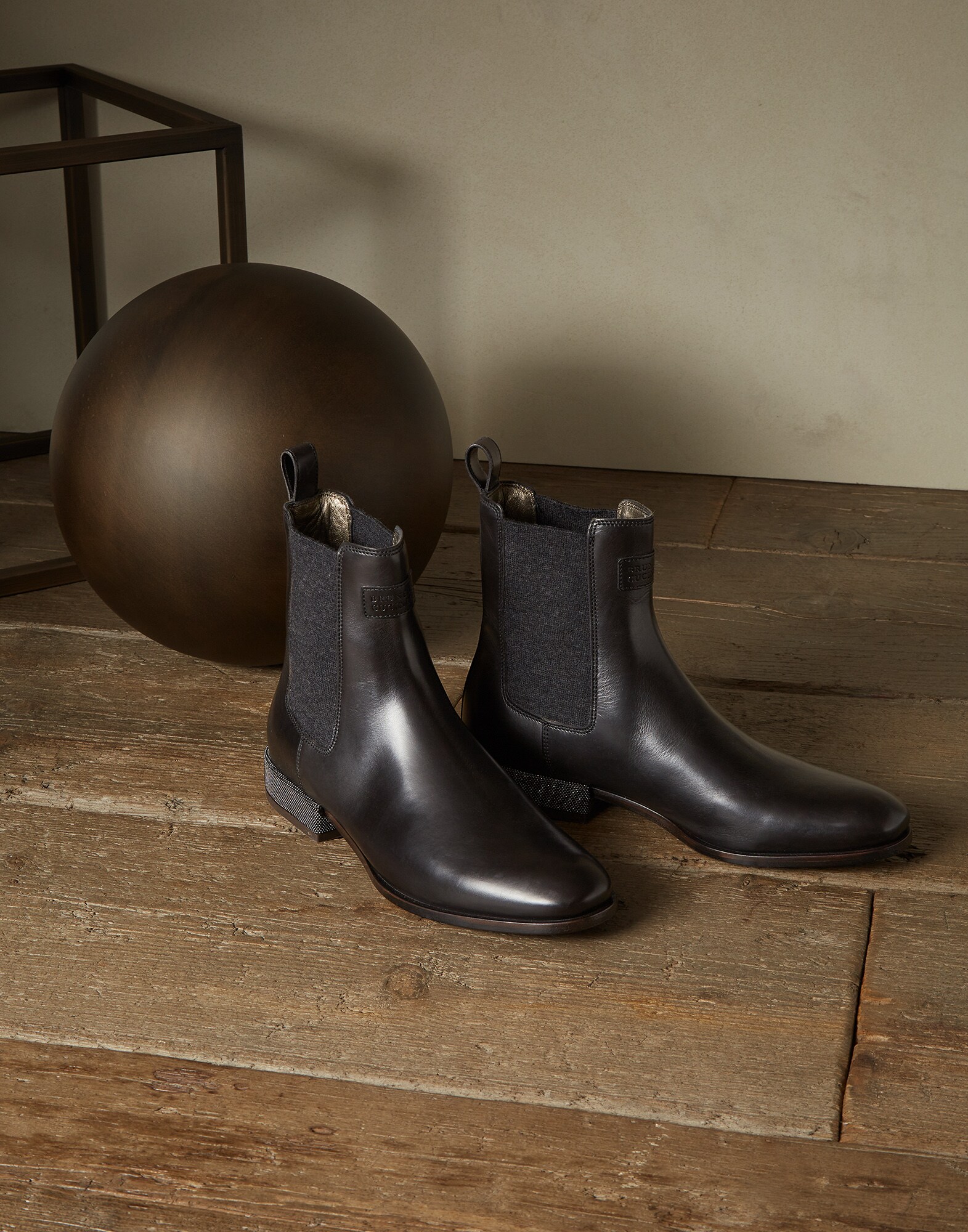Chelsea Boots - Front