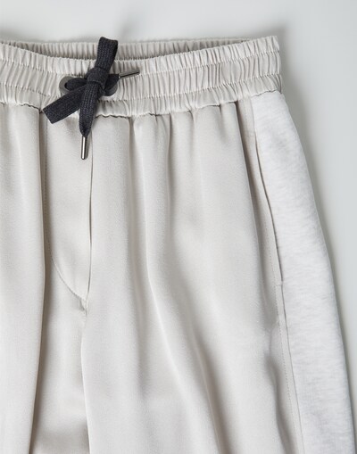 Sweatpants - Detail view