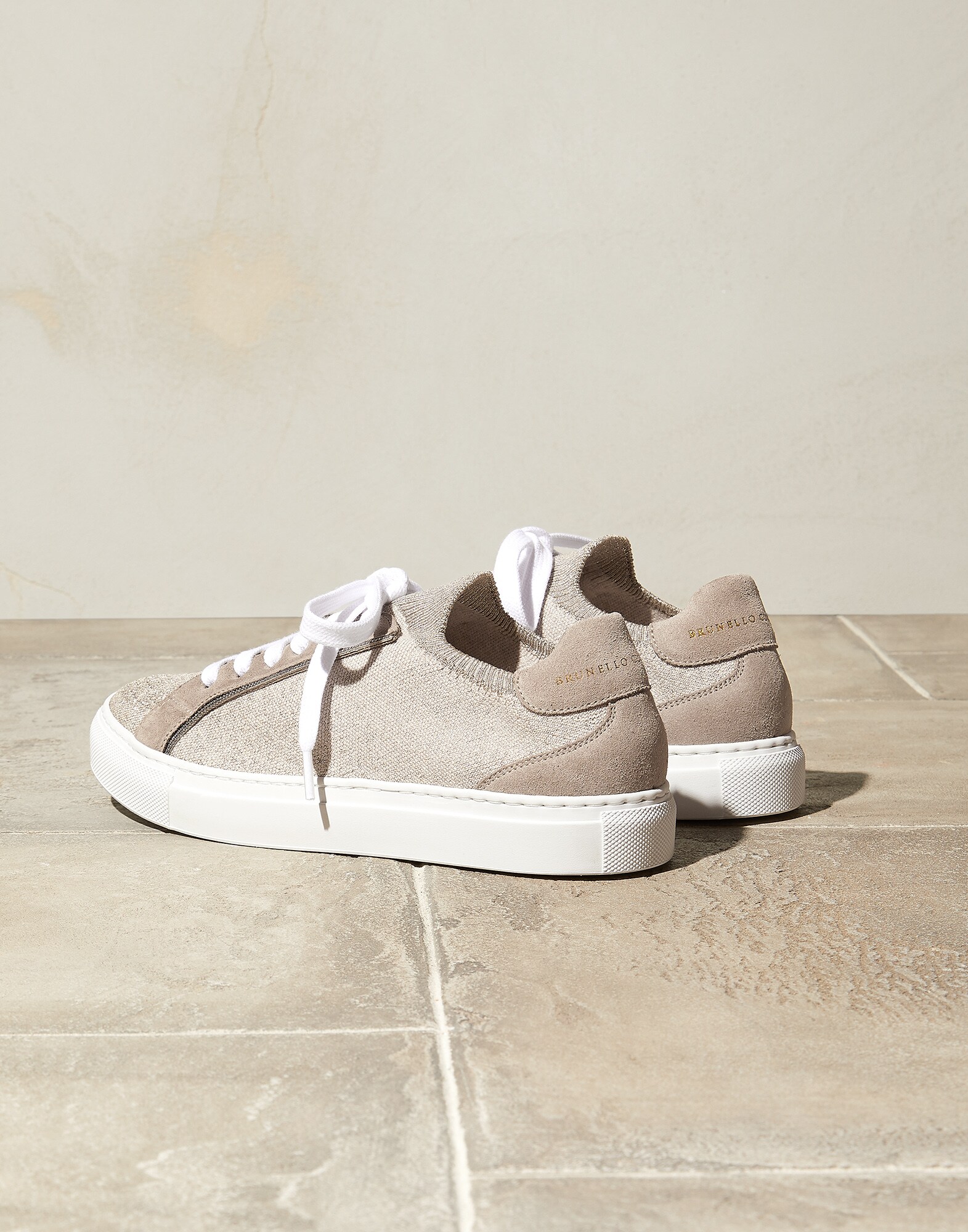 Sneakers - Back view