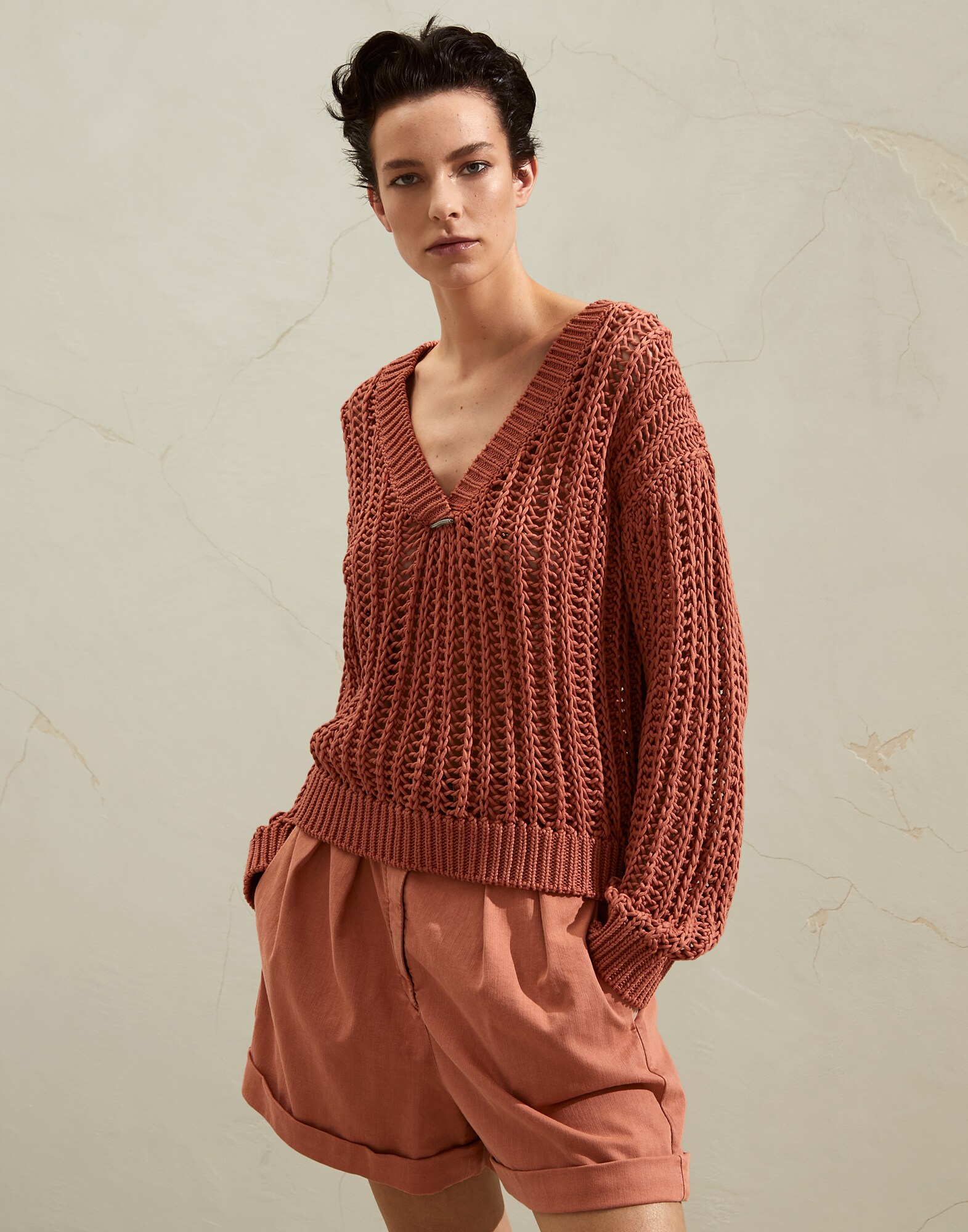 V-neck - Front view