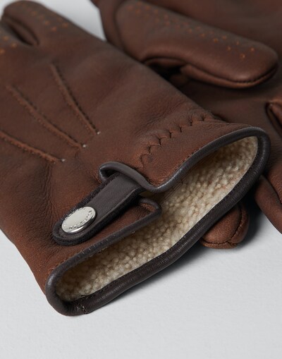 Gloves - Detail view