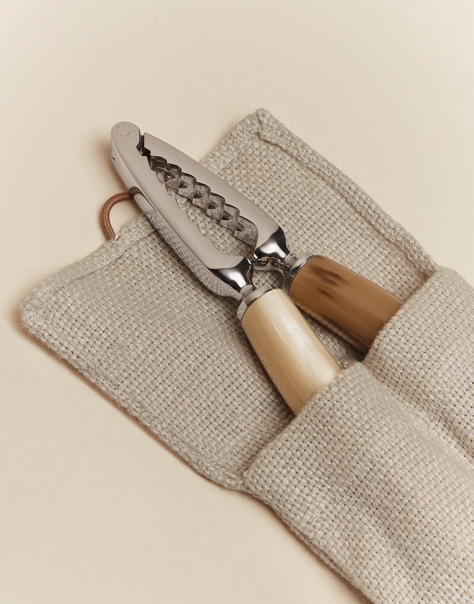 Accessoires Cuisine Corne Naturelle Lifestyle 1 - Brunello Cucinelli