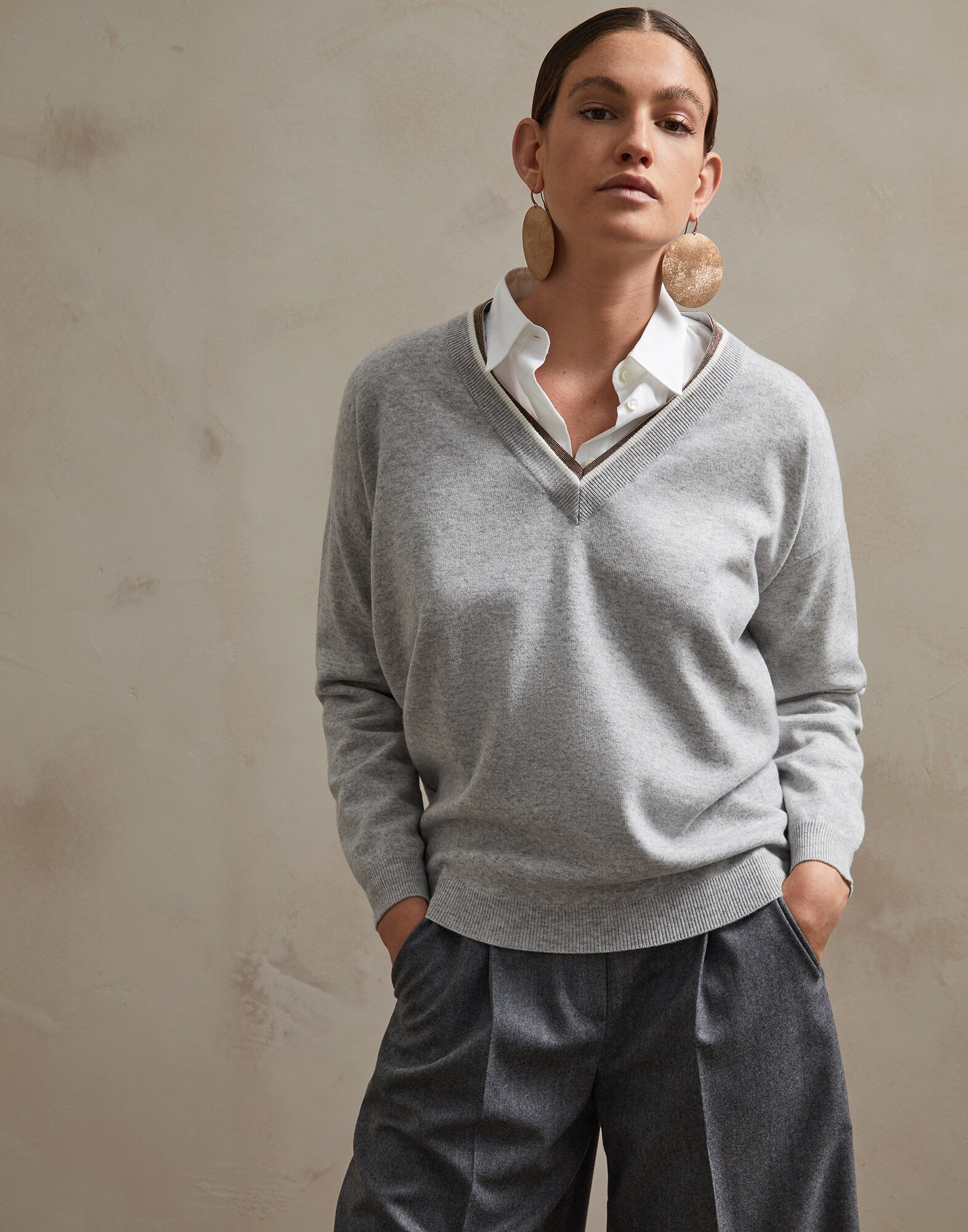 V-neck Sweater Pebble Woman 1 - Brunello Cucinelli
