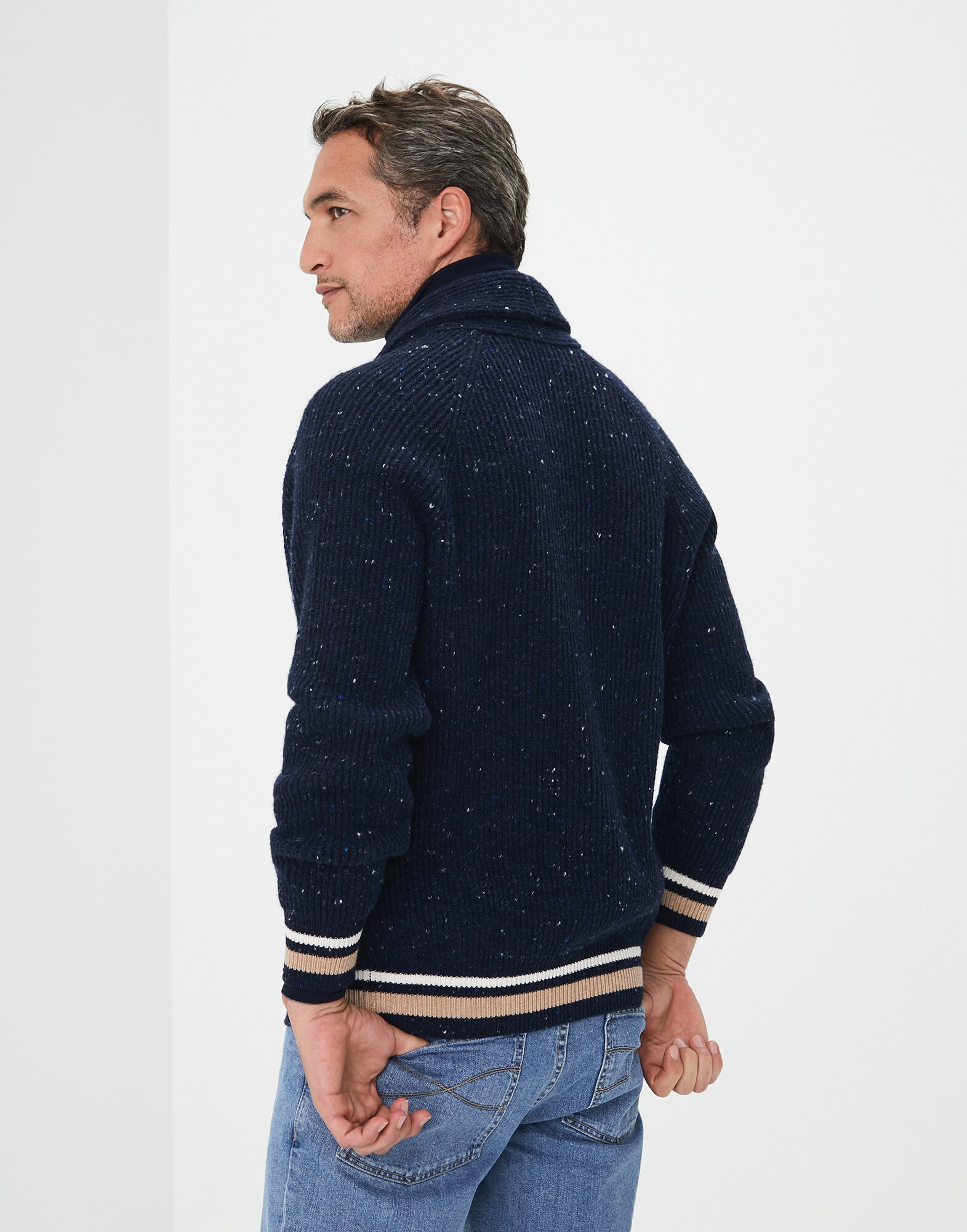 Cardigan mit Knöpfen - Back