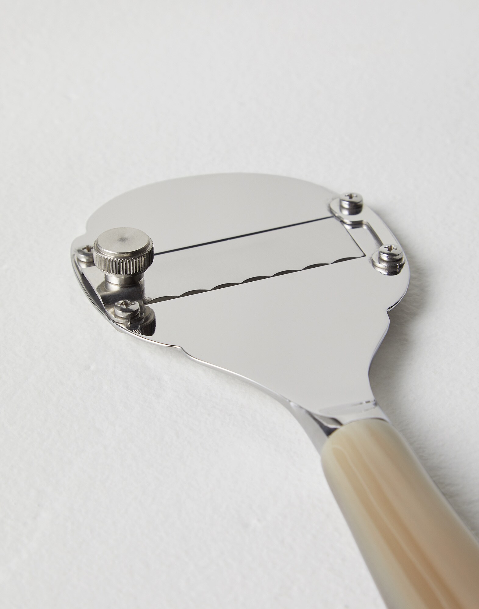 Kitchen Utensils - Detail view