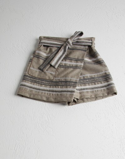 Bermudas y Shorts - Vista frontal
