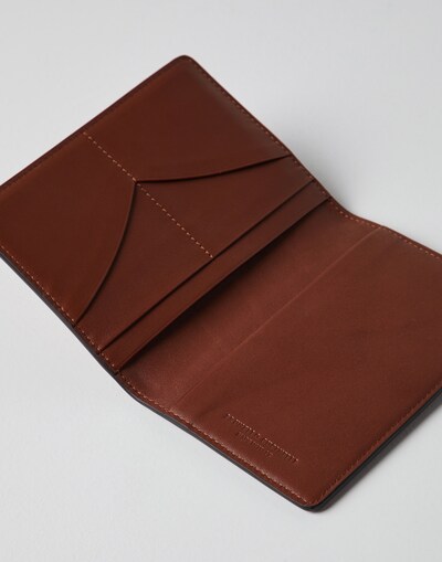Travel Accessories - Full look