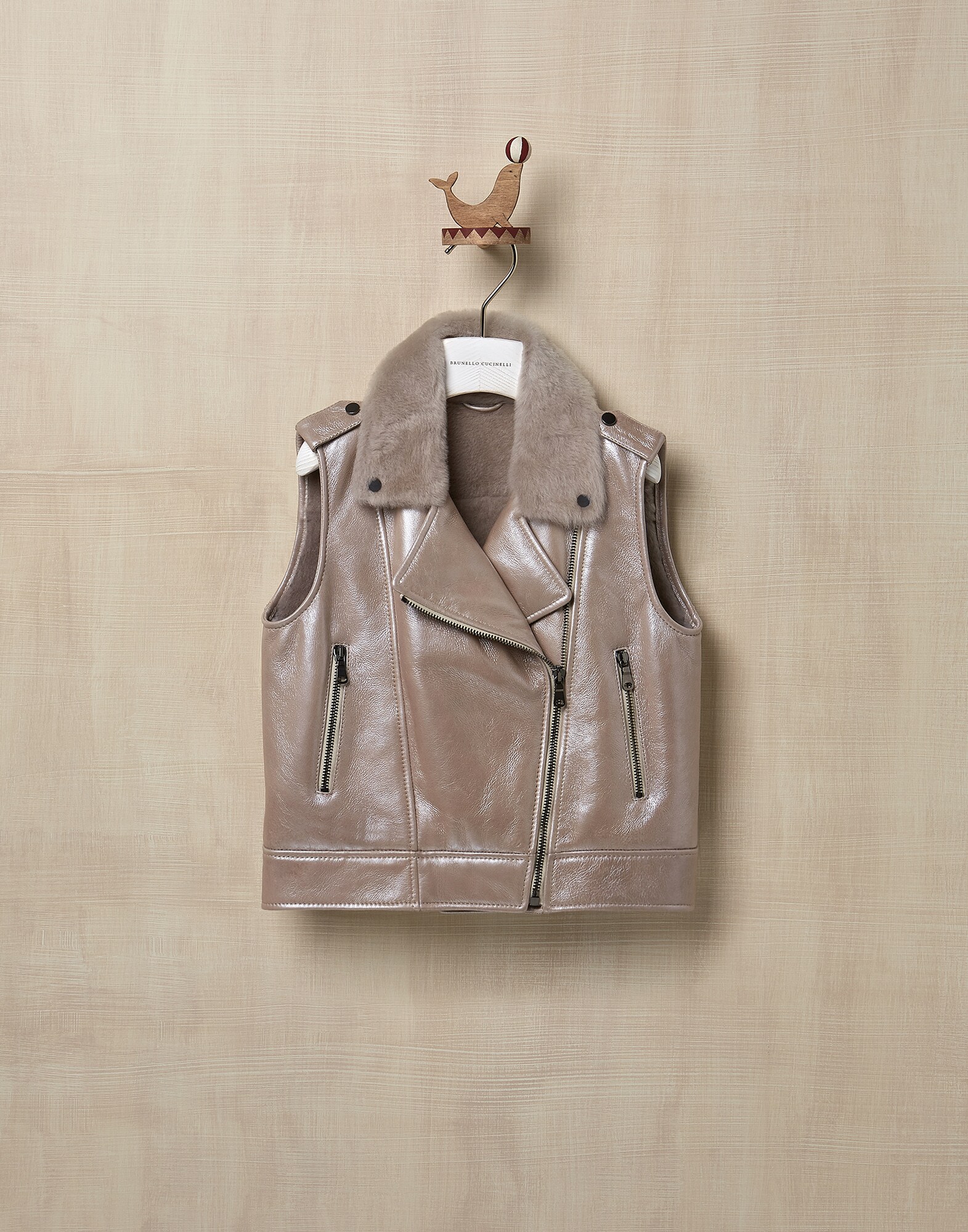 Cuir - Front