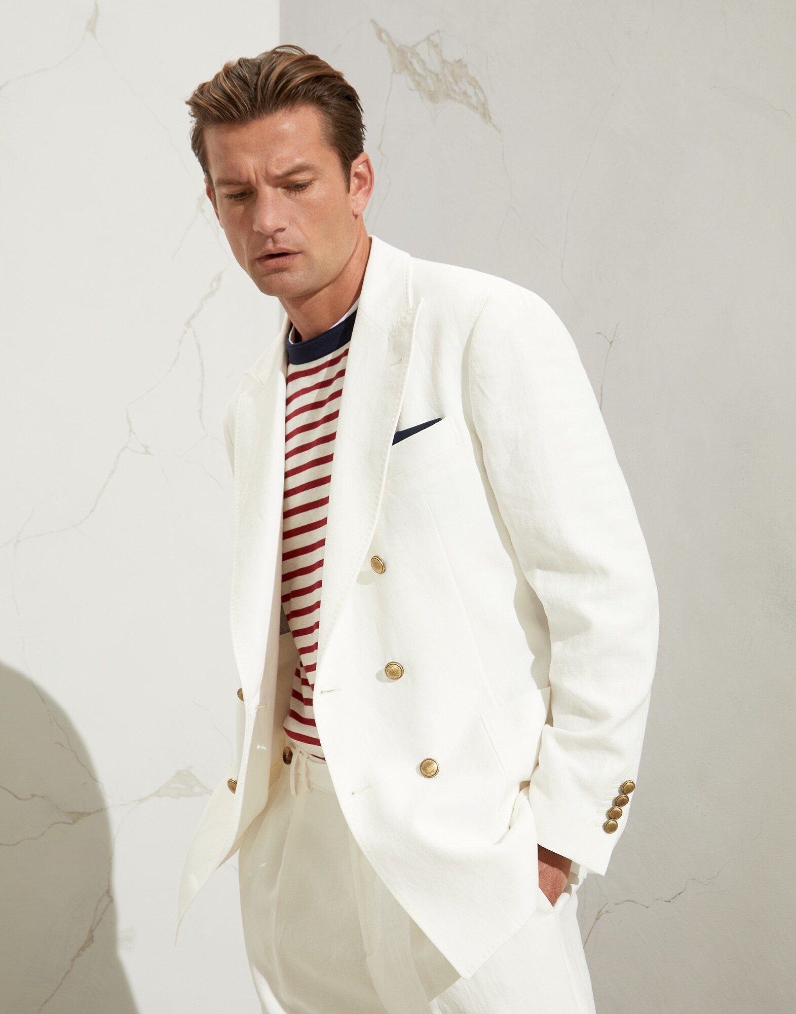 Chaqueta Semi Cruzada - Vista editorial
