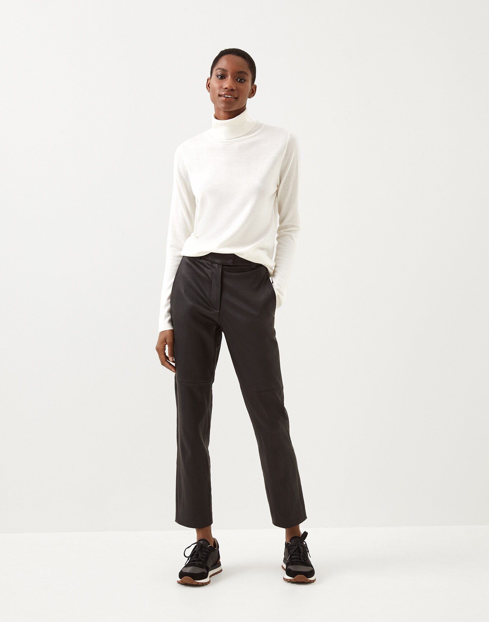 High Neck Sweater - Look