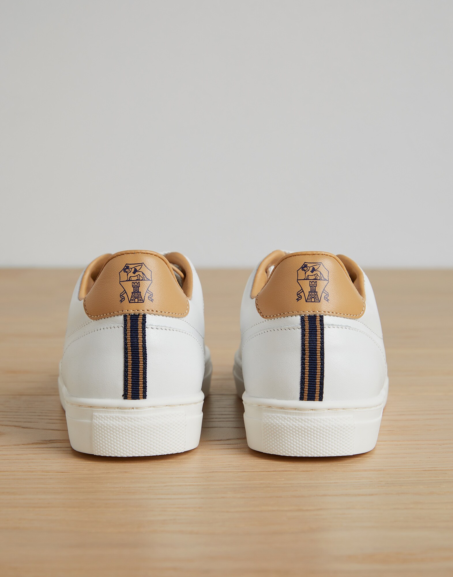 Sneakers - Back view