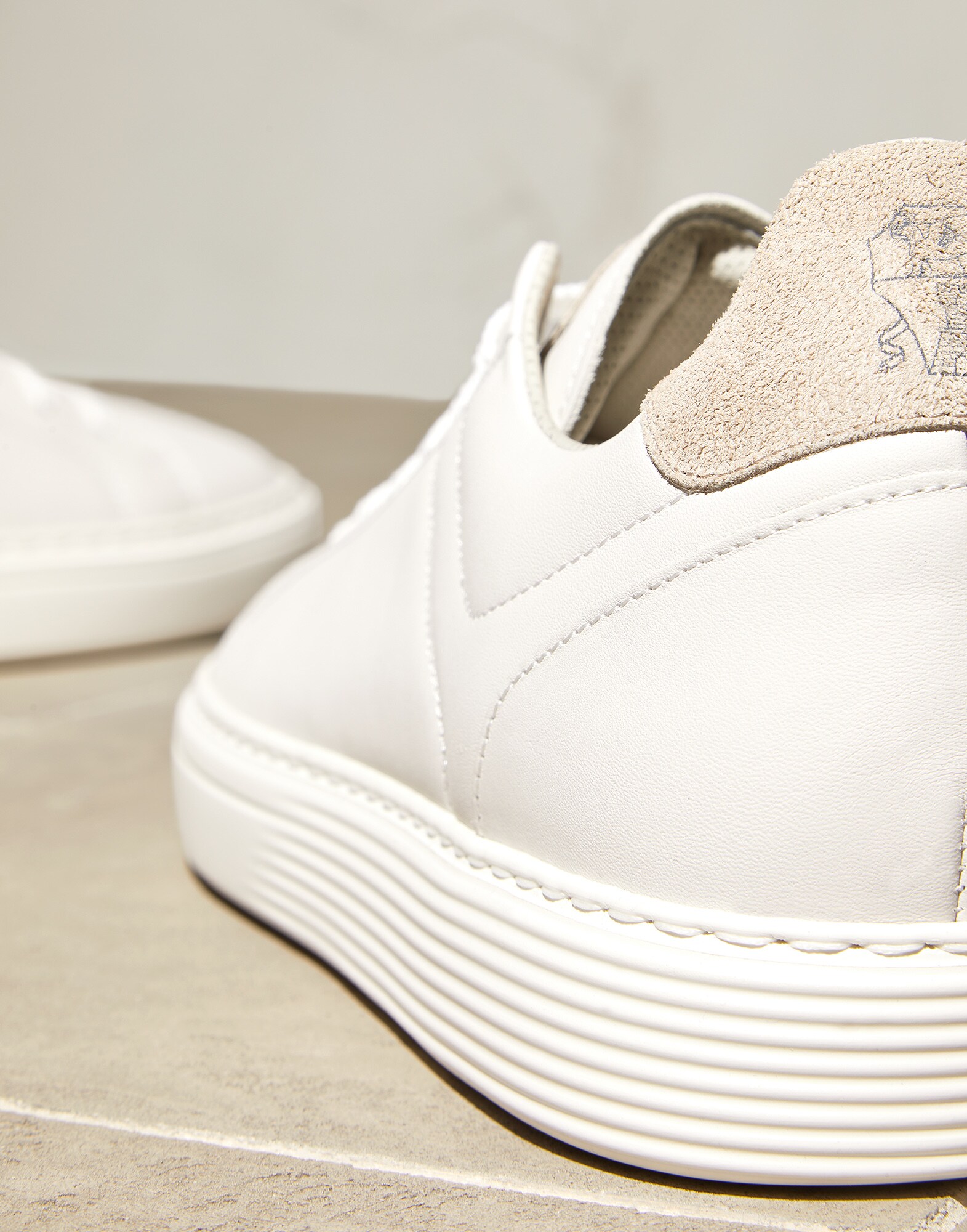 Sneakers - Detail view