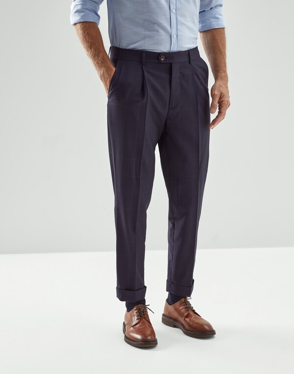 Leisure fit trousers with pleats Navy Blue Man - Brunello Cucinelli 