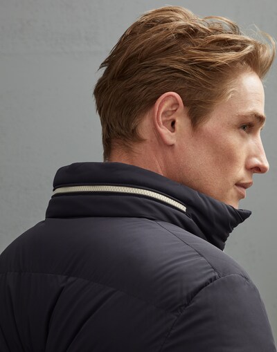 Down Jacket - Detail view