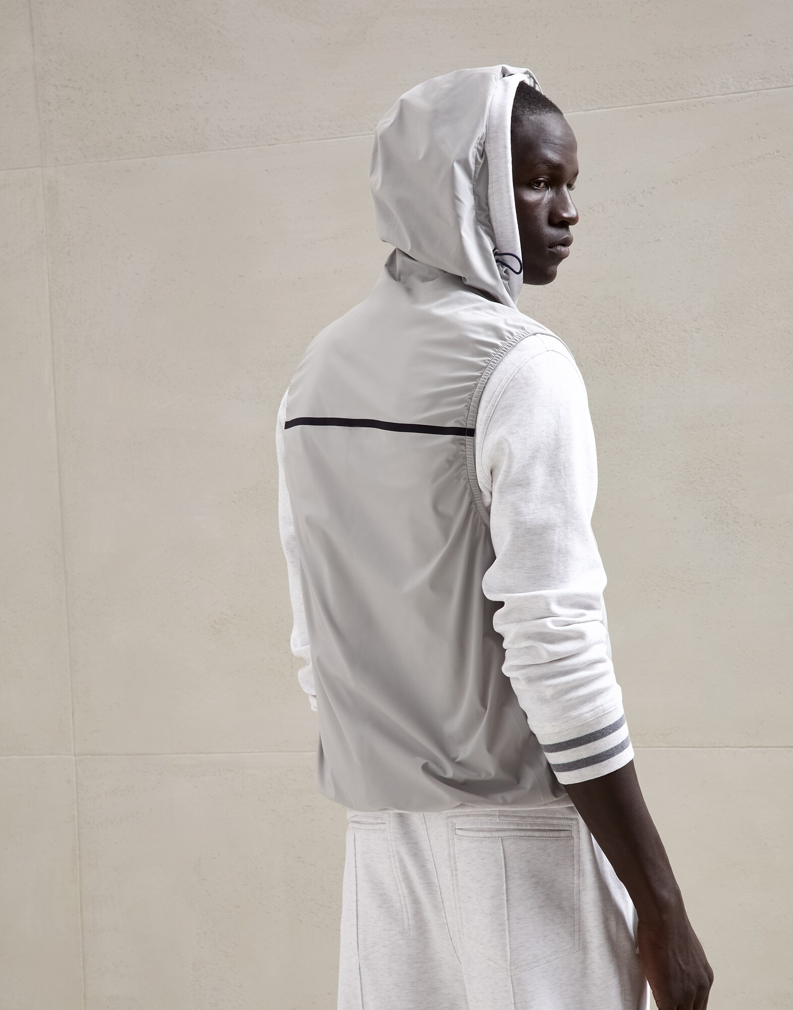 Outerwear - Vista trasera