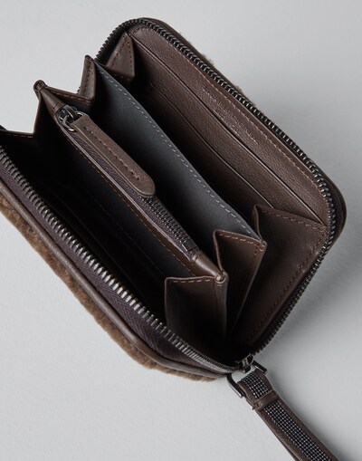 Wallet - Full look