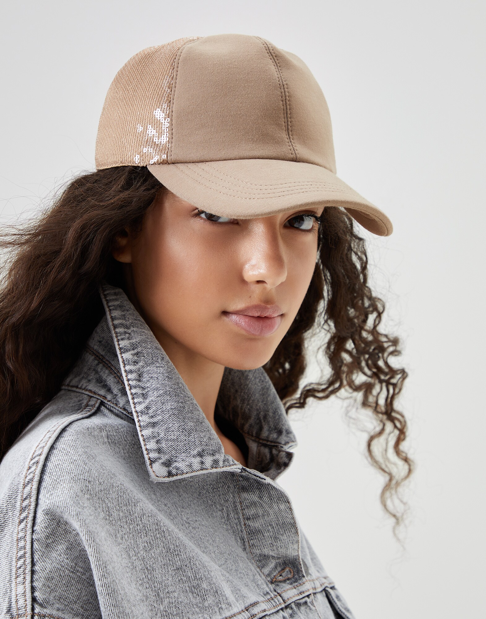 Sombreros y Gorras - Vista editorial