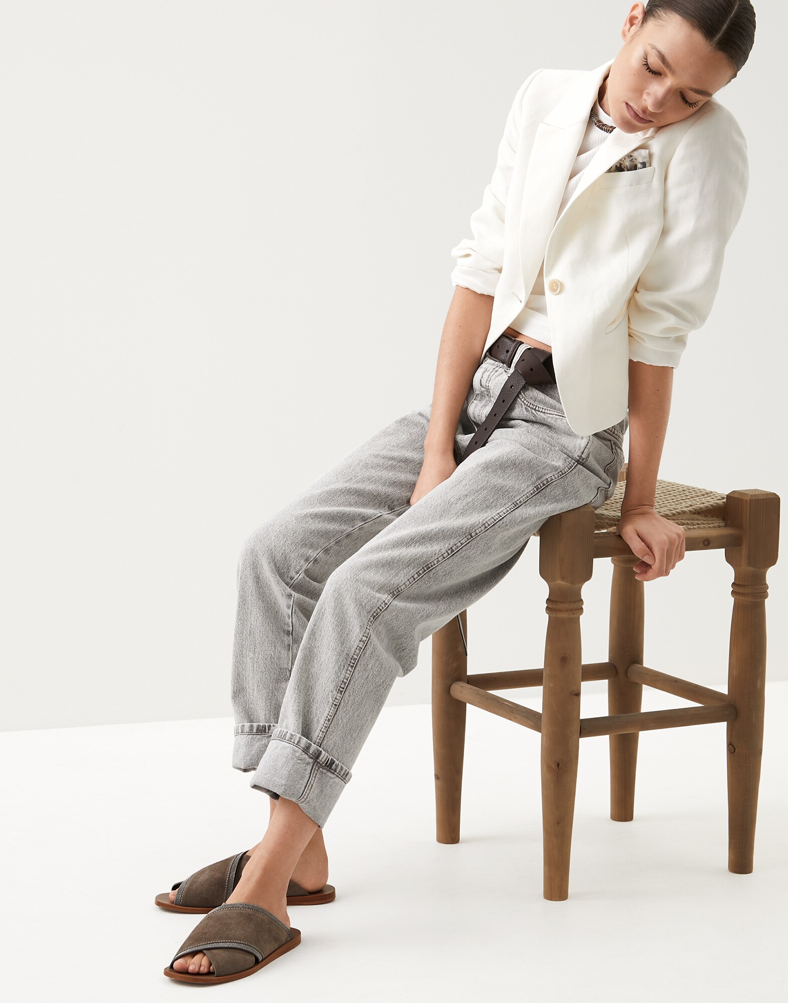 Mules - Editorial