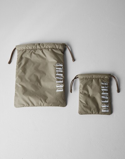 Accessoires de Voyage - Vue frontale