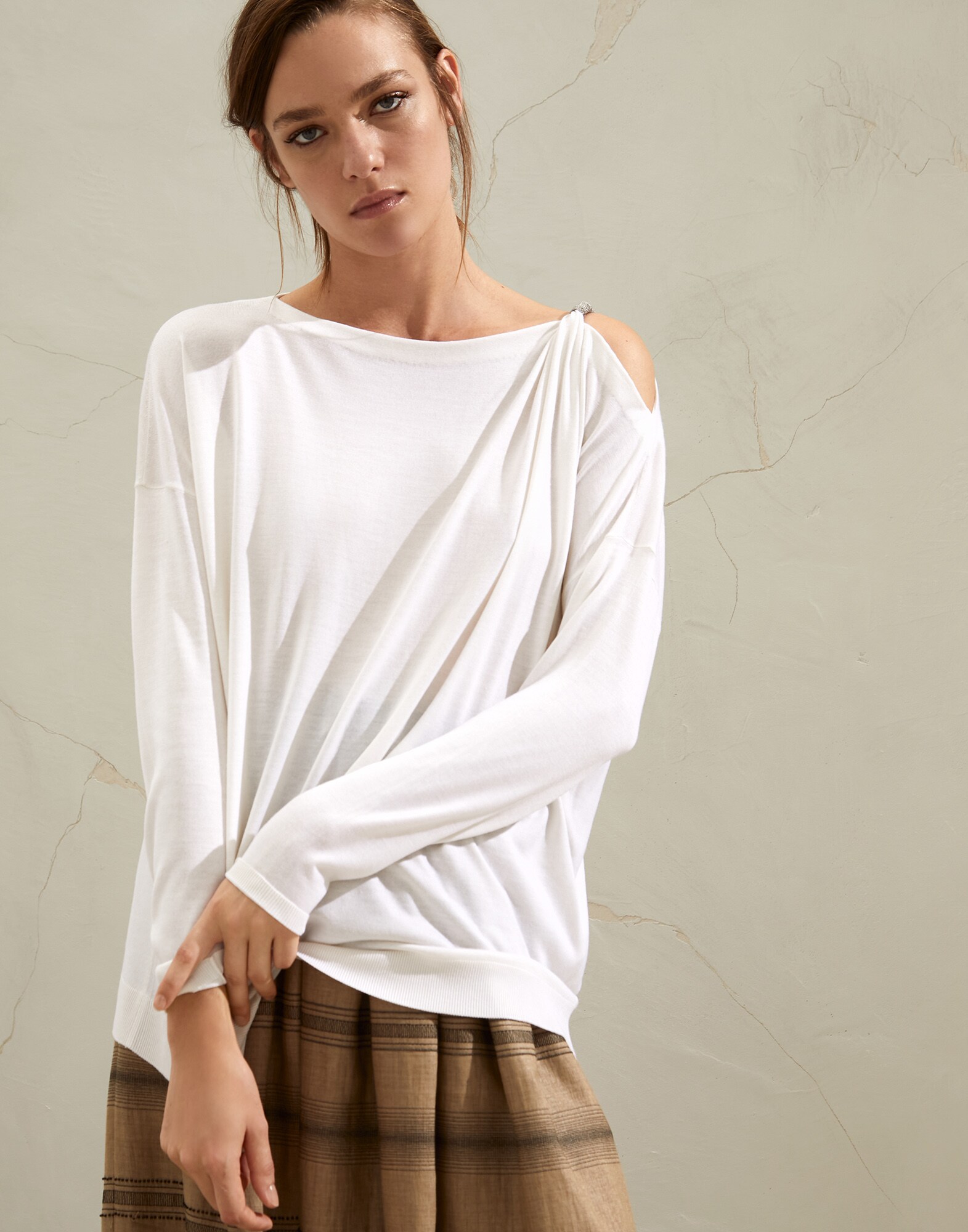 Scoop Neck - Front view