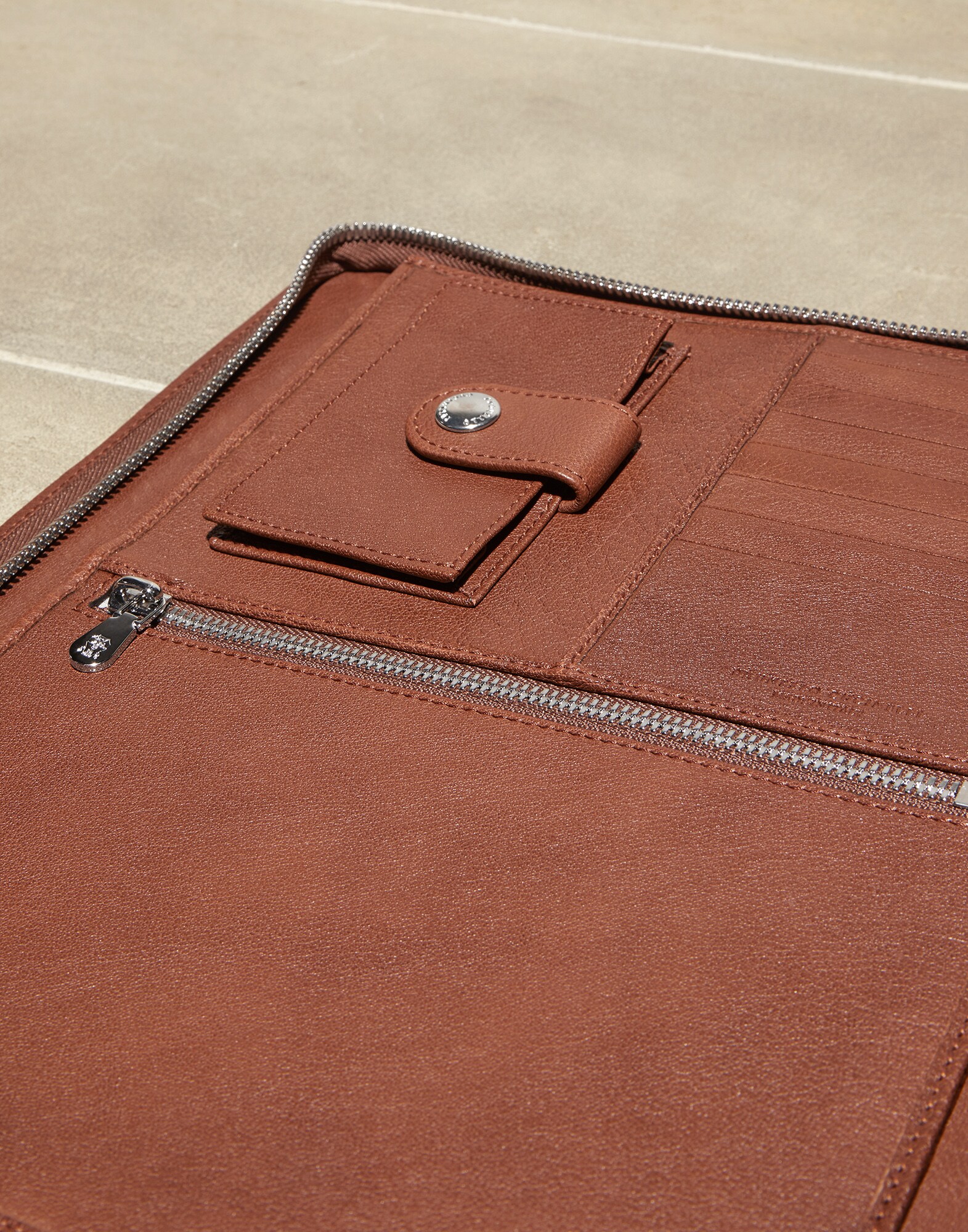 Document Holder - Detail view