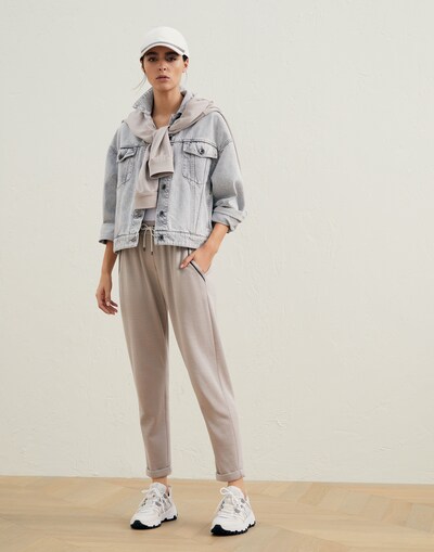 Sweatshirt - Full look